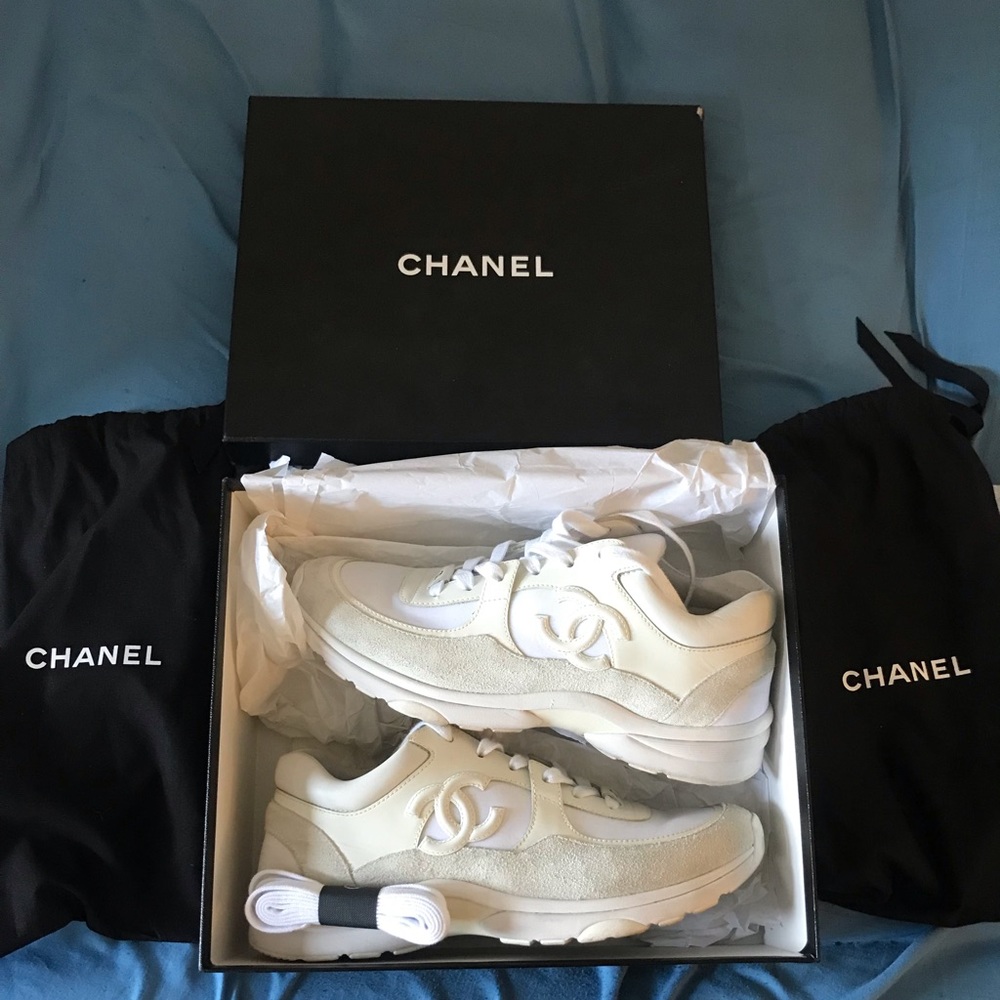 Chanel Shoes. Size 40.5.